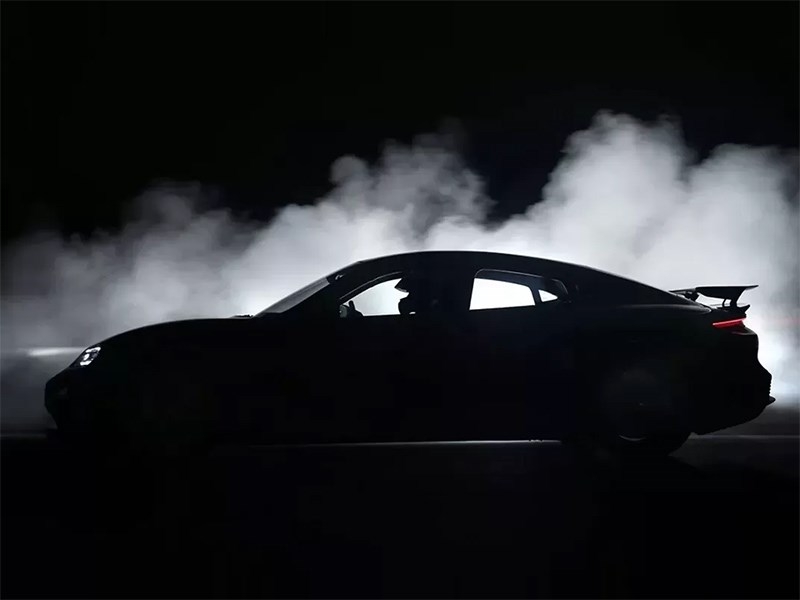 Когда покажут новый, самый быстрый Porsche Taycan?