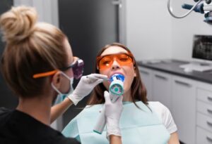 Лечение зубов под наркозом: безопасность, показания и преимущества